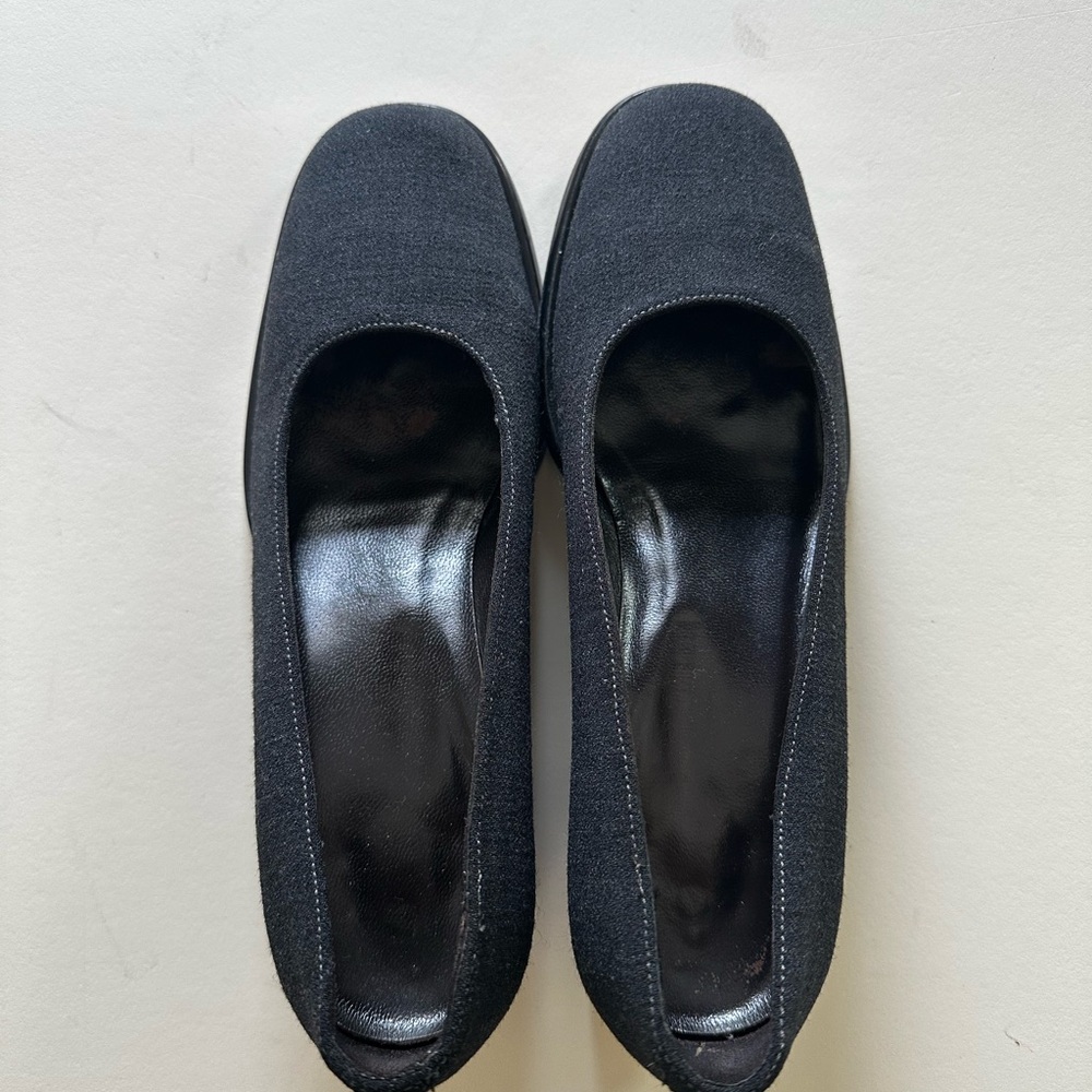 Coach Vintage Black Block Heel Pumps Size 6.5 Minimalist 90s Office Core